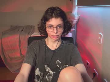 ari dom femboy