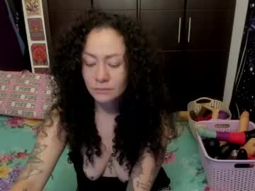 laura anal 