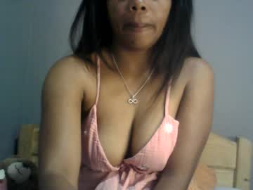 aicha boobs