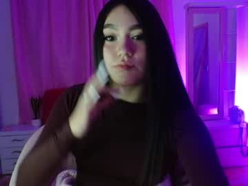 alaia3