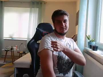bjguyhugecock