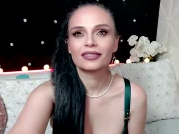 julia divinne