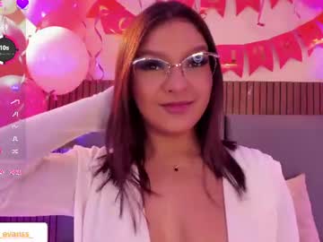 nicolleevan 